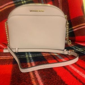 Beautiful Michael Kors Emmy bag